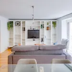 Appartement Akicity Mouraria Foliage Lissabon